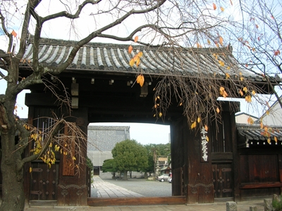 妙覚寺大門