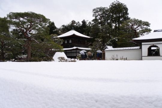 念願の雪の銀閣寺